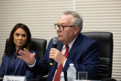 Em audiência na Alesp, Unicamp apresenta projeto de autarquização da área da saúde da Universidade